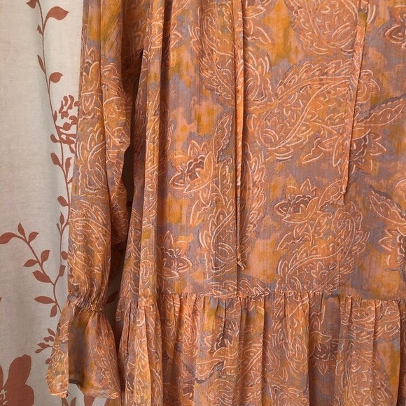 Beautiful Ruffled Dress - Illa Illa - Picture 5 of 5